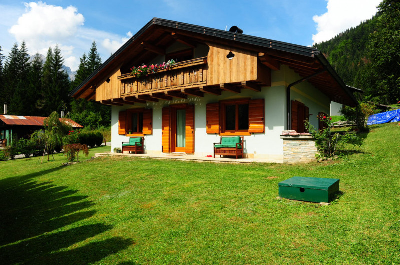 Immagine 2 di Villa in vendita  in Via Valle Ansiei,sn a Auronzo Di Cadore