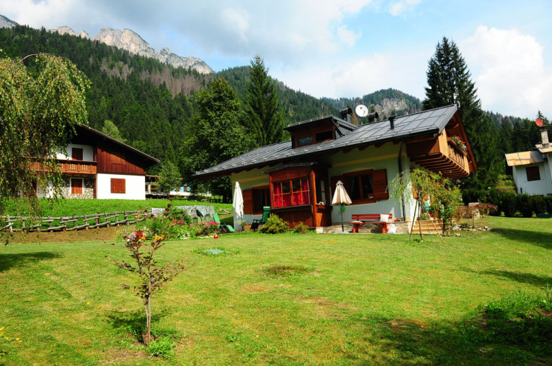 Immagine 26 di Villa in vendita  in Via Valle Ansiei,sn a Auronzo Di Cadore