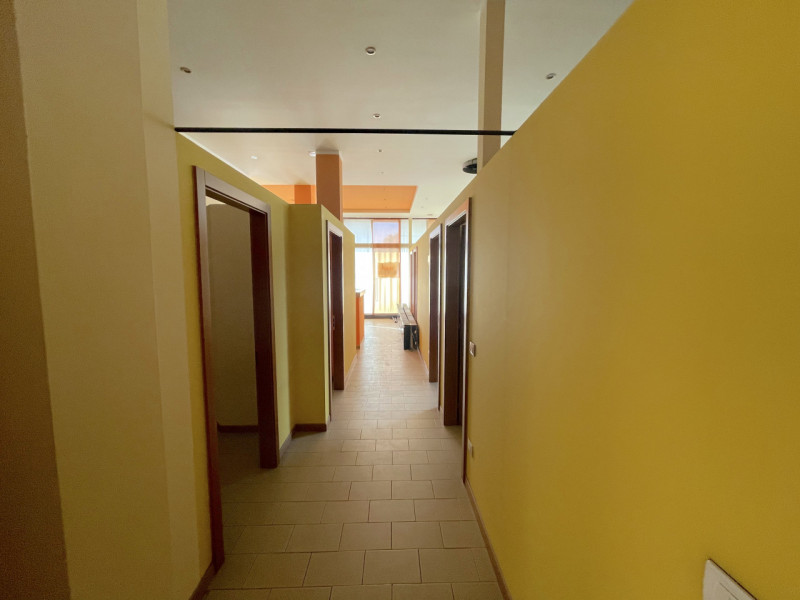 Immagine 10 di Laboratorio in vendita  in Via Leonardo da Vinci a Altavilla Vicentina