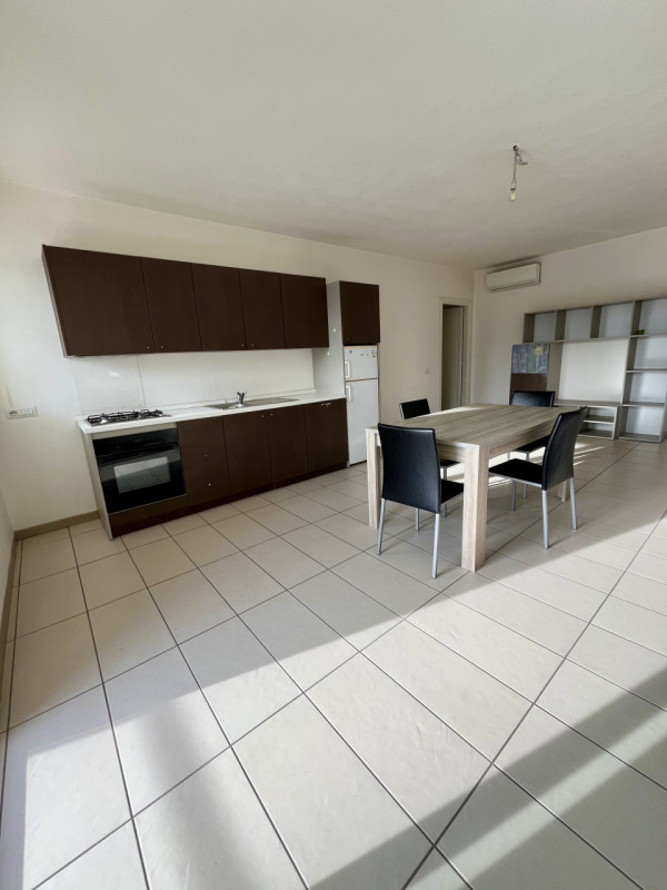 Immagine 2 di Appartamento in vendita  in Via Gennargentu a Olbia