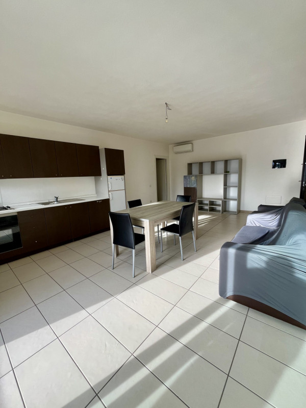 Immagine 4 di Appartamento in vendita  in Via Gennargentu a Olbia