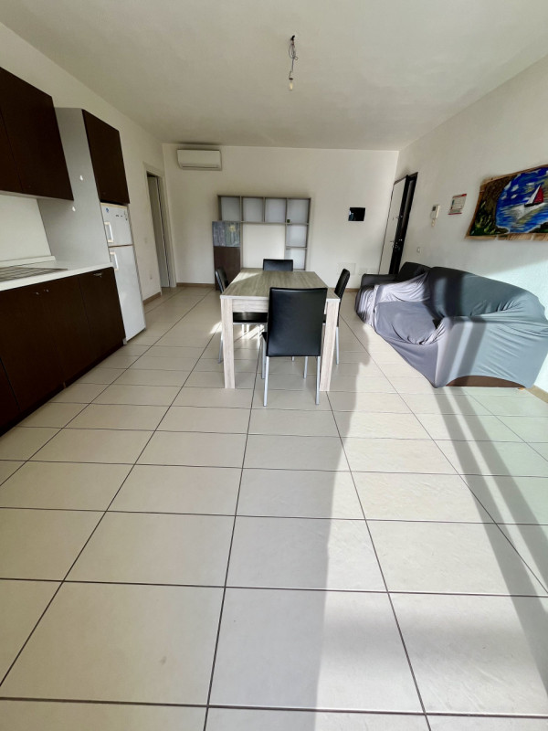 Immagine 5 di Appartamento in vendita  in Via Gennargentu a Olbia