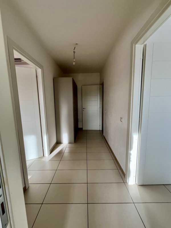 Immagine 10 di Appartamento in vendita  in Via Gennargentu a Olbia