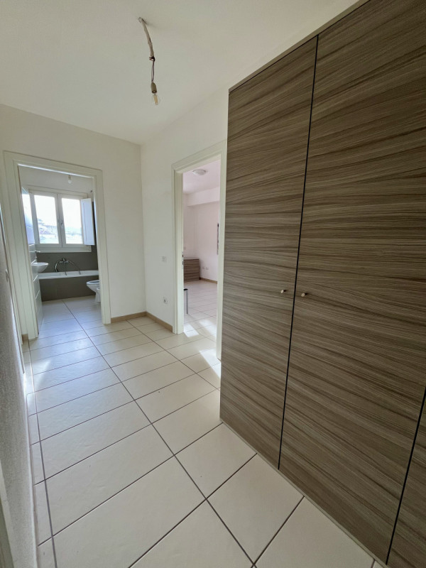 Immagine 12 di Appartamento in vendita  in Via Gennargentu a Olbia