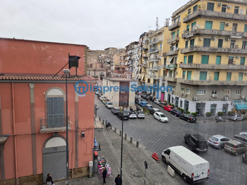 Immagine 6 di Bed & Breakfast in vendita  in Piazza Mercato a Napoli