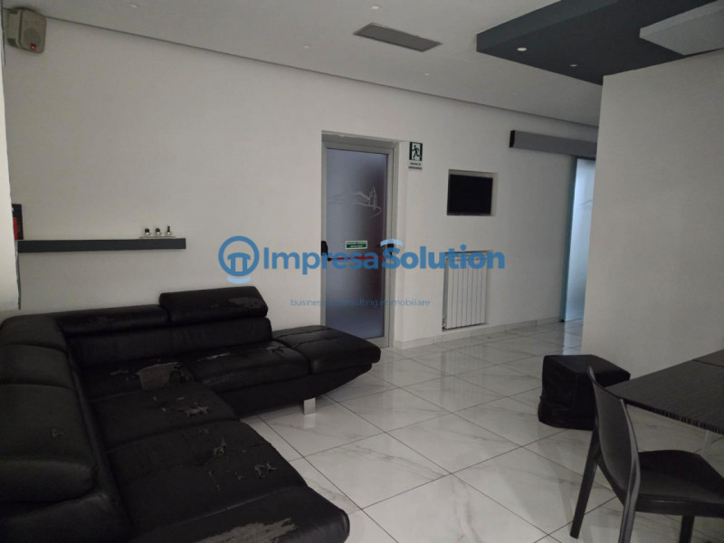 Immagine 9 di Bed & Breakfast in vendita  in Piazza Mercato a Napoli