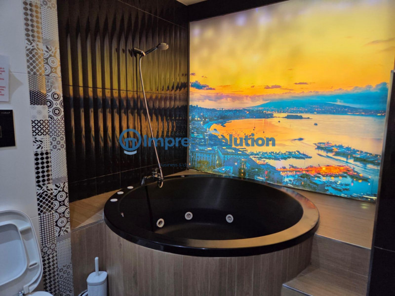 Immagine 13 di Bed & Breakfast in vendita  in Piazza Mercato a Napoli