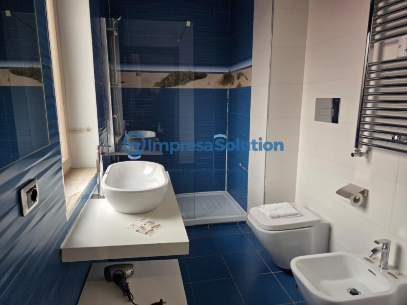 Immagine 28 di Bed & Breakfast in vendita  in Piazza Mercato a Napoli