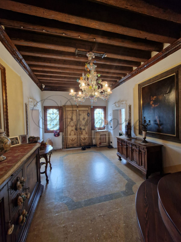Immagine 6 di Villa in vendita  in via desman a Santa Maria Di Sala