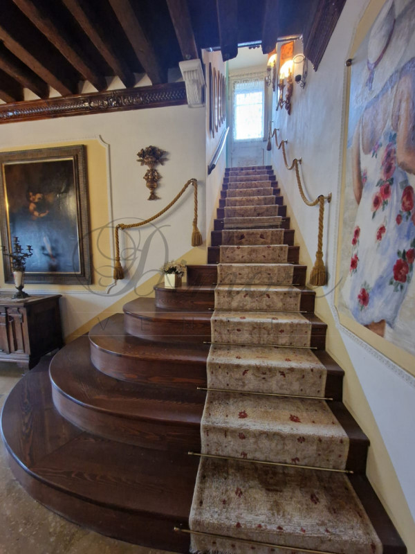 Immagine 7 di Villa in vendita  in via desman a Santa Maria Di Sala