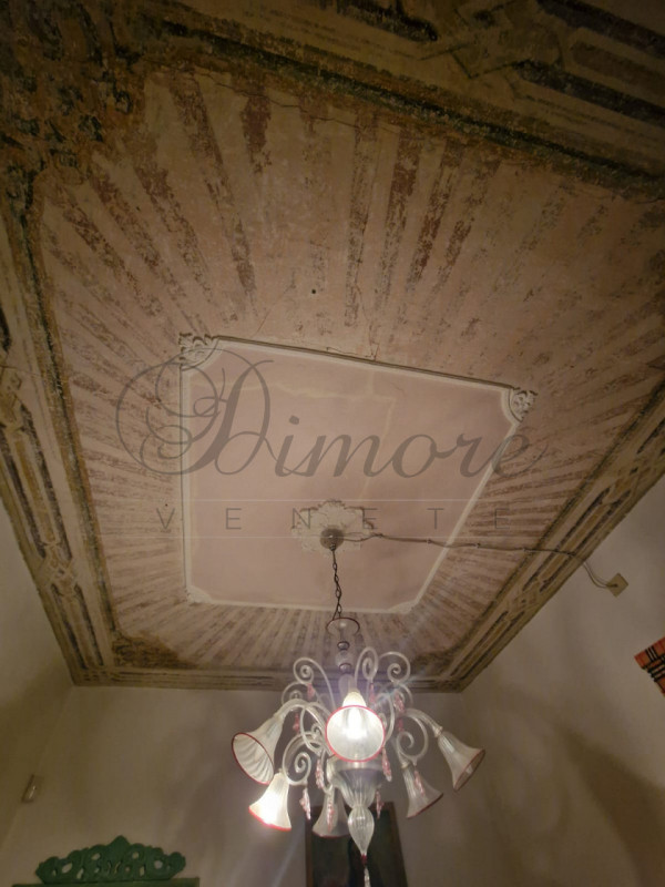 Immagine 17 di Villa in vendita  in via desman a Santa Maria Di Sala