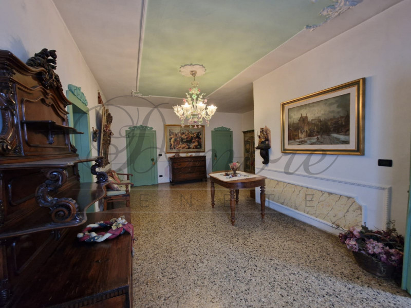 Immagine 25 di Villa in vendita  in via desman a Santa Maria Di Sala