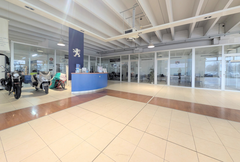 Immagine 4 di Negozio in affitto  in Thiene Via Marco Corner, 5 a Thiene