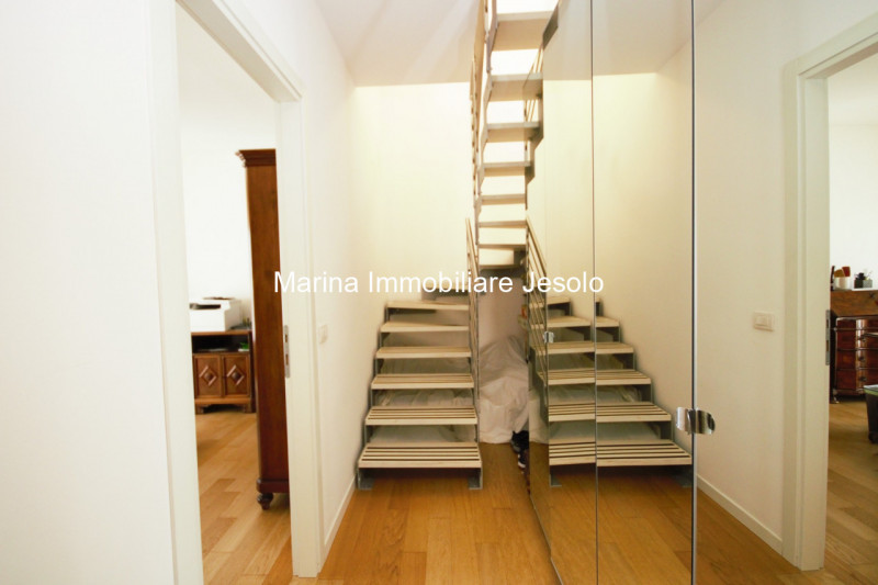Immagine 8 di Attico in vendita  in via firenze a Jesolo