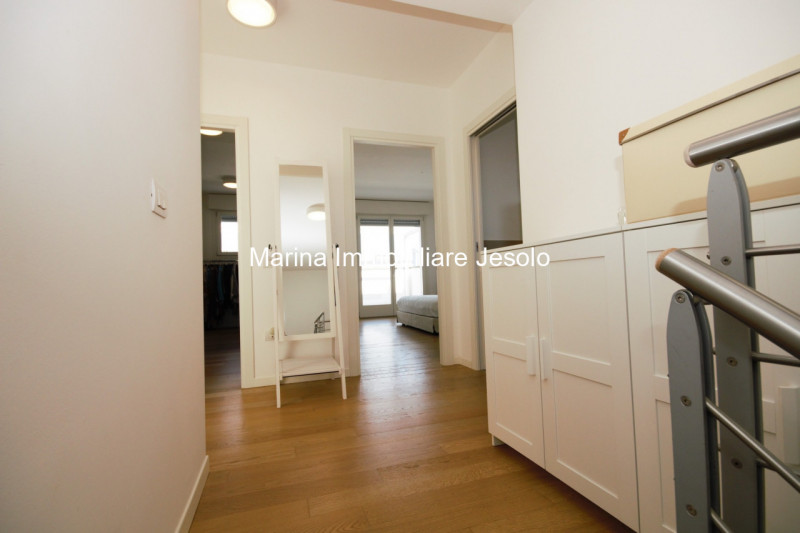 Immagine 9 di Attico in vendita  in via firenze a Jesolo