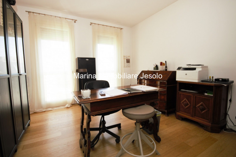 Immagine 12 di Attico in vendita  in via firenze a Jesolo