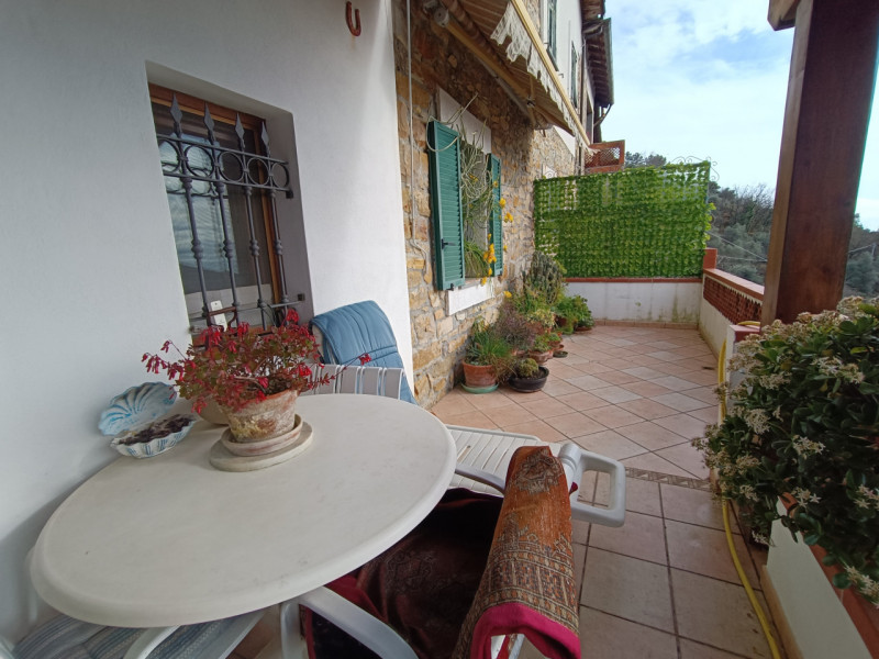 Immagine 16 di Villa in vendita  in Vallebona a Vallebona