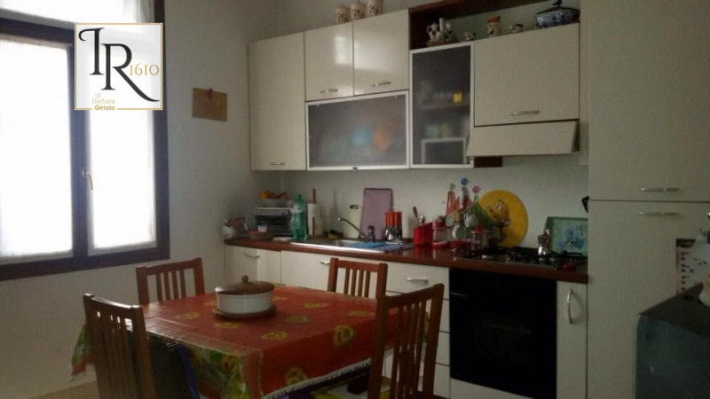 Immagine 1 di Appartamento in vendita  a Badia Polesine