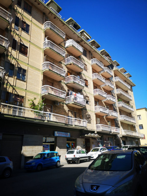 Immagine 1 di Appartamento in vendita  in Via Apollo XI a Eboli