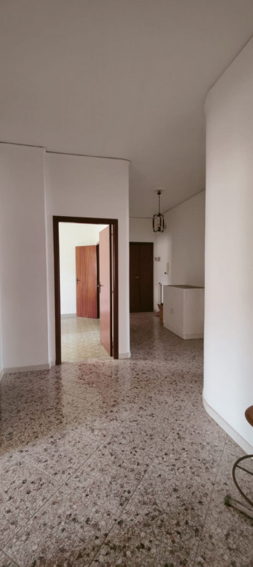 Immagine 2 di Appartamento in vendita  in Via Apollo XI a Eboli