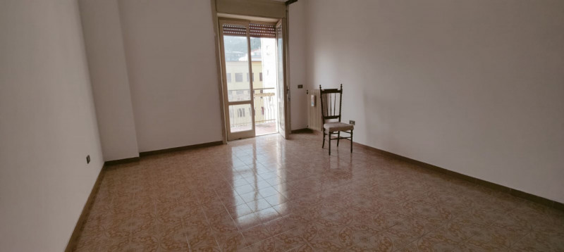 Immagine 7 di Appartamento in vendita  in Via Apollo XI a Eboli