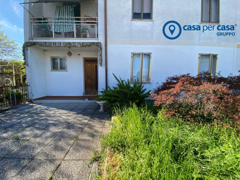 Immagine 5 di Appartamento in vendita  in Papozze, Via Gramsci a Papozze