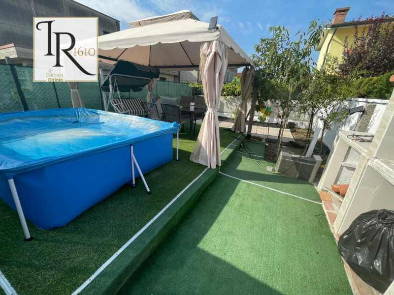 Immagine 9 di Villetta a schiera in vendita  a Badia Polesine