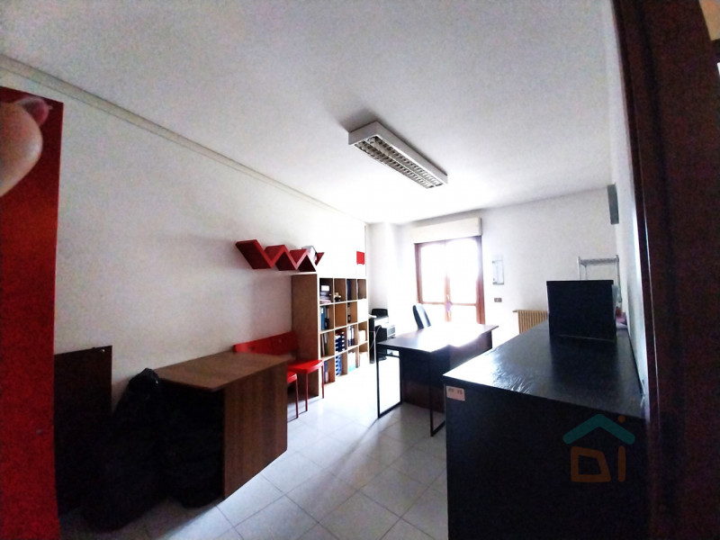 Immagine 7 di Ufficio in vendita  in Via Del Zotto 2/1 a Cervignano Del Friuli