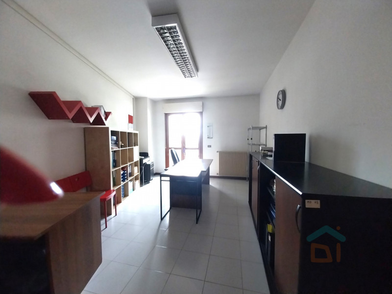 Immagine 9 di Ufficio in vendita  in Via Del Zotto 2/1 a Cervignano Del Friuli