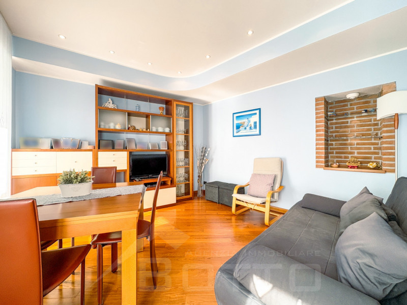 Immagine 1 di Villetta a schiera in vendita  in via Torino 6 a Briga Novarese