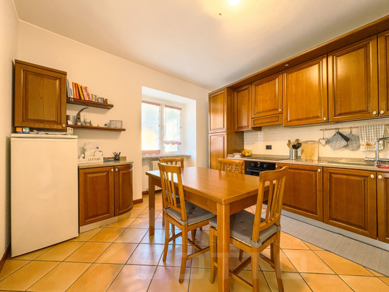 Immagine 2 di Villetta a schiera in vendita  in via Torino 6 a Briga Novarese