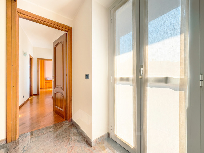 Immagine 13 di Villetta a schiera in vendita  in via Torino 6 a Briga Novarese