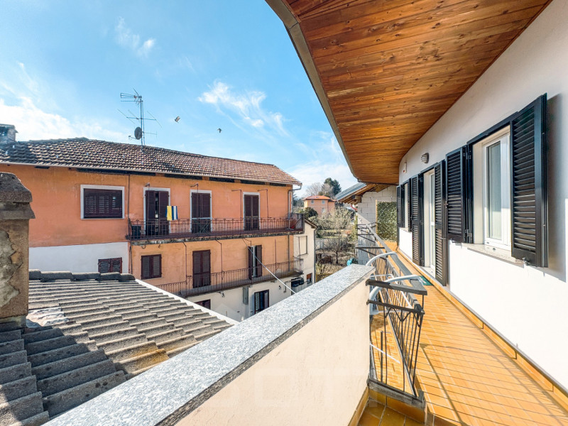 Immagine 14 di Villetta a schiera in vendita  in via Torino 6 a Briga Novarese