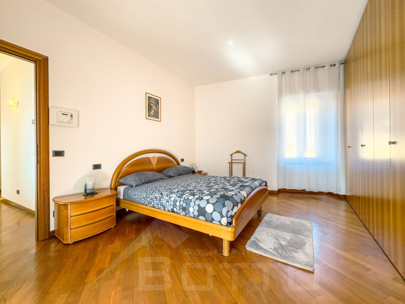 Immagine 25 di Villetta a schiera in vendita  in via Torino 6 a Briga Novarese