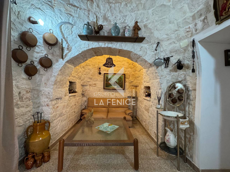 Immagine 22 di Rustico / casale in vendita  in SP62 a Martina Franca