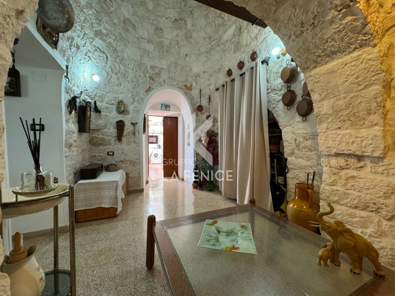 Immagine 26 di Rustico / casale in vendita  in SP62 a Martina Franca