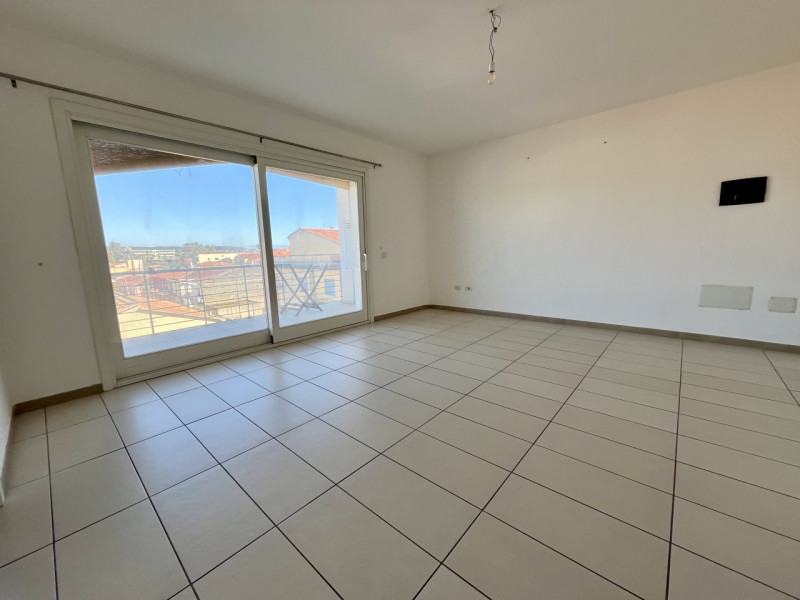 Immagine 6 di Appartamento in vendita  in Via Gennargentu 9 a Olbia