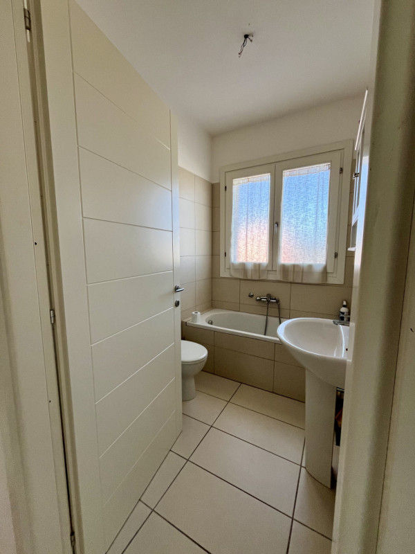 Immagine 8 di Appartamento in vendita  in Via Gennargentu 9 a Olbia