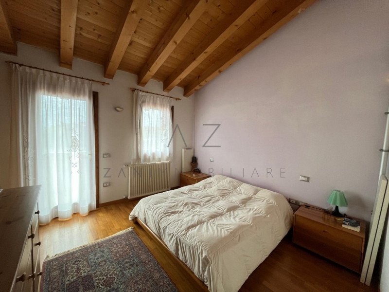 Immagine 11 di Villetta a schiera in vendita  in Via Giacomo Puccini a Asolo