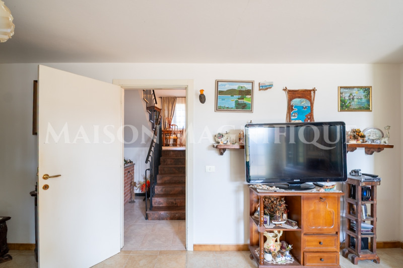 Immagine 9 di Villa in vendita  in Via Argine Volano a Ferrara