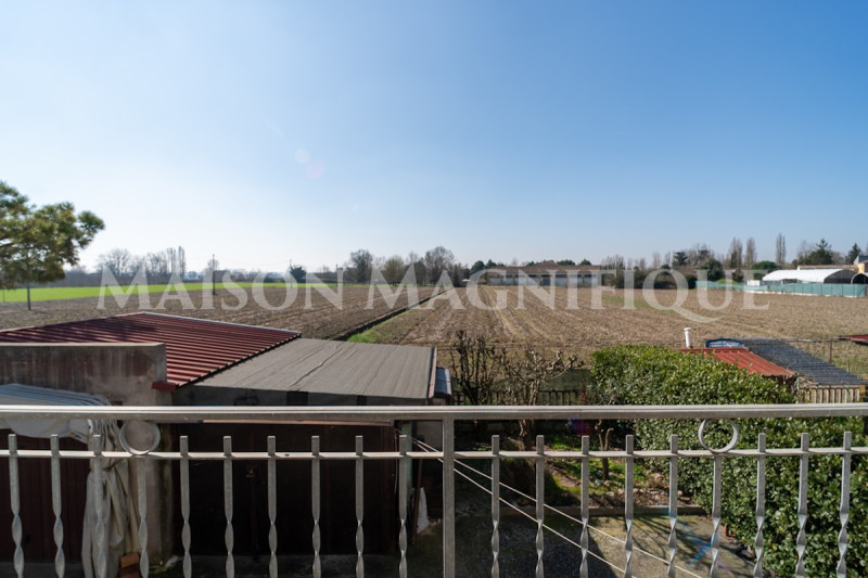 Immagine 33 di Villa in vendita  in Via Argine Volano a Ferrara