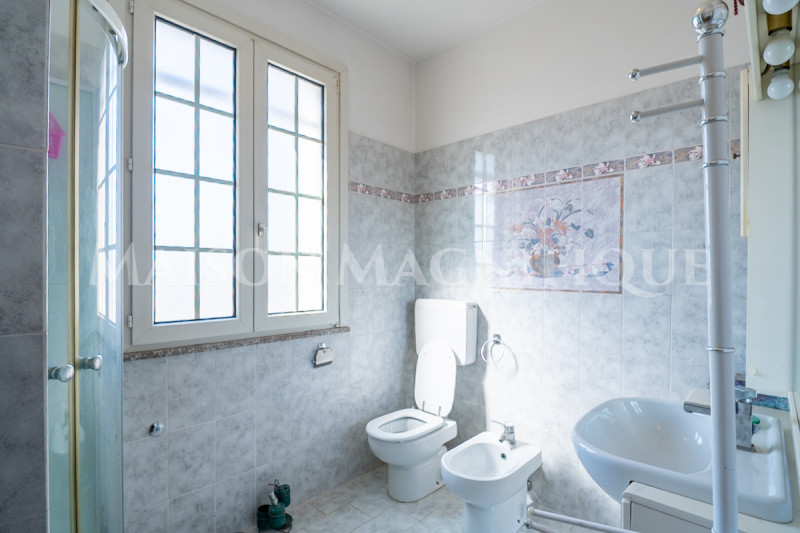 Immagine 35 di Villa in vendita  in Via Argine Volano a Ferrara