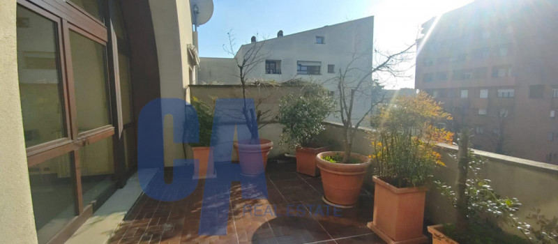 Immagine 9 di Ufficio in vendita  in VIA DONIZETTI GAETANO a Monza