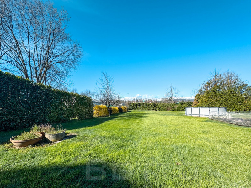 Immagine 35 di Casa bifamiliare in vendita  in via bescapè 26 a Borgomanero