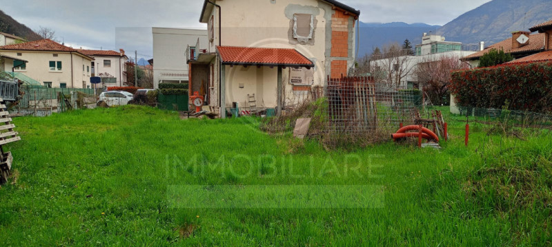 Immagine 2 di Casa indipendente in vendita  a Piovene Rocchette
