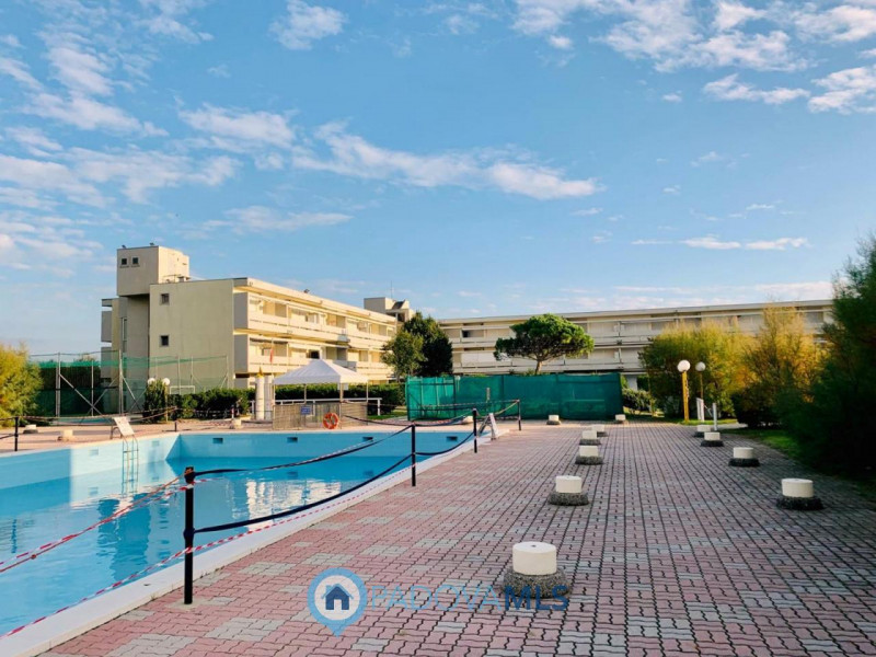 Immagine 3 di Appartamento in vendita  in via delle nazioni unite, 22 a Chioggia