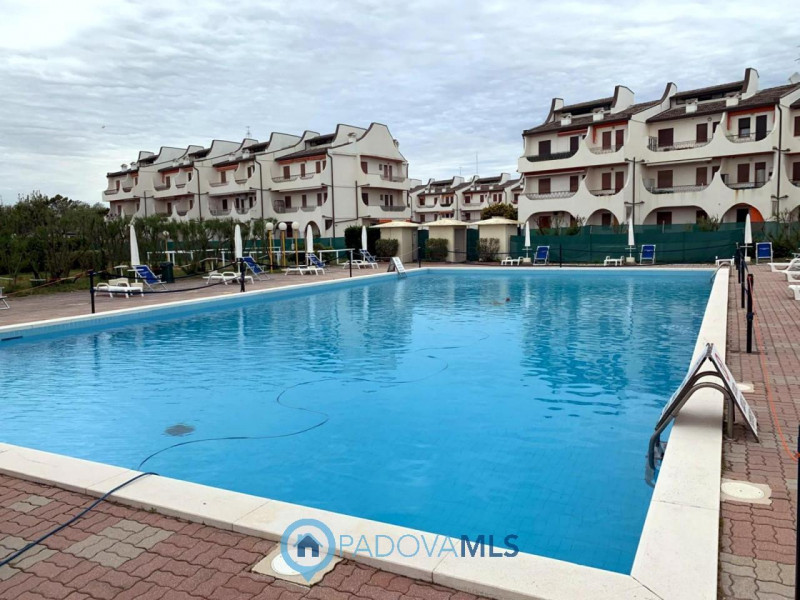 Immagine 4 di Appartamento in vendita  in via delle nazioni unite, 22 a Chioggia