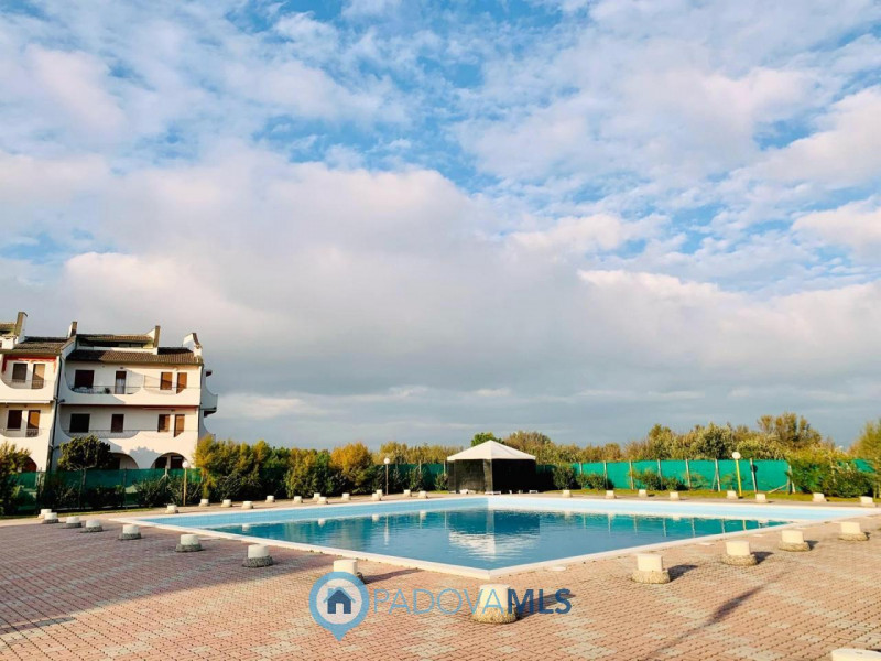 Immagine 5 di Appartamento in vendita  in via delle nazioni unite, 22 a Chioggia