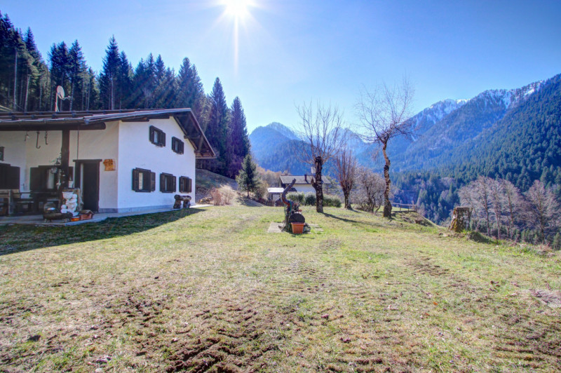 Immagine 5 di Rustico / casale in vendita  in Località Dasone a Sella Giudicarie