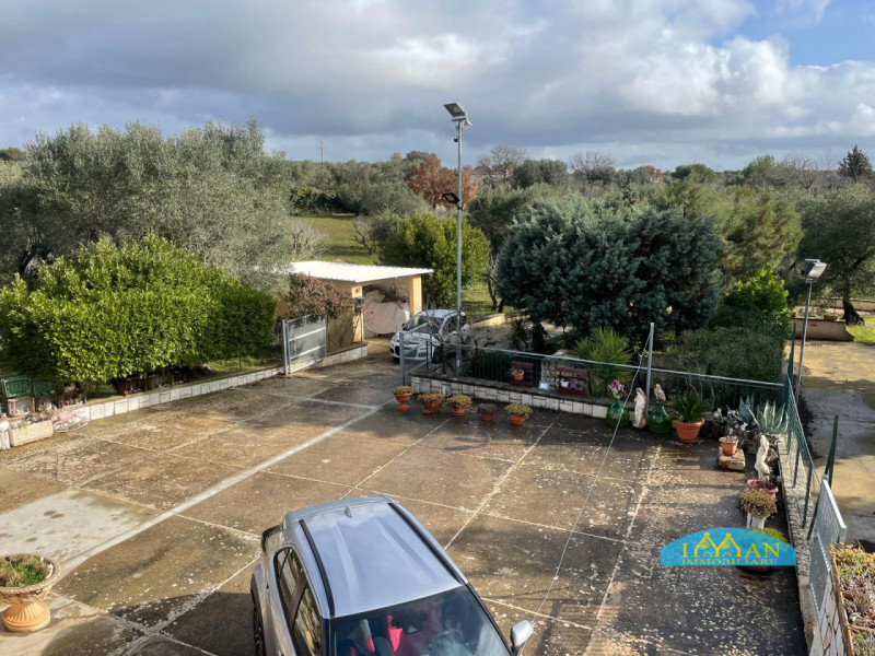 Immagine 21 di Villa in vendita  in Contrada Foggia Sant'Anna a Ceglie Messapico